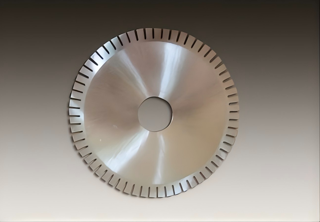 Rubber-Bonded Circular Knife